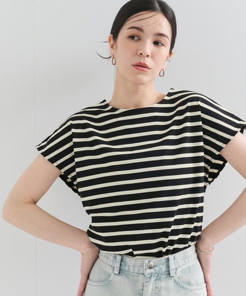 le cercle ADAM ET ROPE'(ルセルクルアダムエロペ)の「2WAYフレンチスリーブボーダーTee(Tシャツ/カットソー・レディース・ホワイト系/ブラック系・FREE)」の8枚目の写真