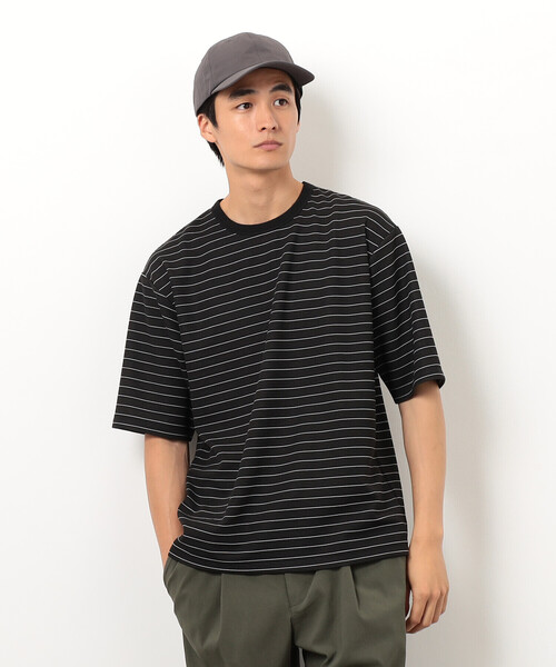 COMME CA ISM(コムサイズム)の「リップルジャージー 細ボーダー Tシャツ(Tシャツ/カットソー・メンズ・ホワイト/ブラック・MEDIUM/LARGE/X-LARGE)」の2枚目の写真