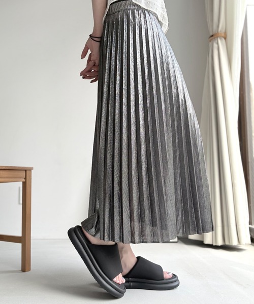 LUGG NAGG（ラグナグ）の「【Design Note】【厚底】プラットフォームボリュームパフィーサンダル（サンダル・レディース・ホワイト/ブラック・L/LL/M/S）」の11枚目の写真