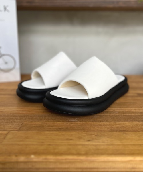 LUGG NAGG（ラグナグ）の「【Design Note】【厚底】プラットフォームボリュームパフィーサンダル（サンダル・レディース・ホワイト/ブラック・L/LL/M/S）」の12枚目の写真