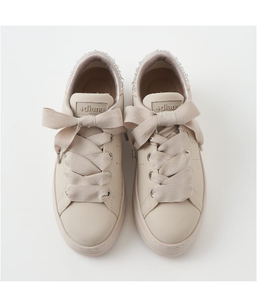 +diana（プラスダイアナ）の「新色追加！【軽量】ラインストーン付きリボンスニーカー（スニーカー・レディース・ブラック/ベージュ/ホワイト/ピンク・22.0cm/22.5cm/23.0cm/23.5cm/24.0cm/24.5cm/25.0cm/25.5cm/26.0cm/21.5cm）」の16枚目の写真