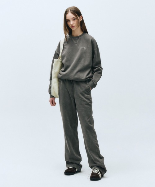 MARITHE + FRANCOIS GIRBAUD(マリテフランソワジルボー)の「PIGMENT WIDE SWEAT PANTS(スウェットパンツ・レディース・ブルー系その他/チャコール・SMALL/MEDIUM/LARGE/X-LARGE)」の4枚目の写真