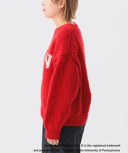 BEAMS BOY(ビームスボーイ)の「【別注】THE BOOKSTORE / Hand Logo Sweater 25FW(ニット/セーター・レディース・レッド・ONE SIZE)」の9枚目の写真
