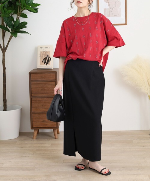 Emago（イマゴ）の「EMAGO お花全面刺繍Ｔ（Tシャツ/カットソー・レディース・ネイビー/レッド/ブラック・FREE）」の11枚目の写真