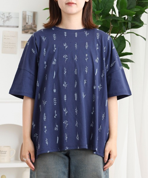 Emago（イマゴ）の「EMAGO お花全面刺繍Ｔ（Tシャツ/カットソー・レディース・ネイビー/レッド/ブラック・FREE）」の14枚目の写真
