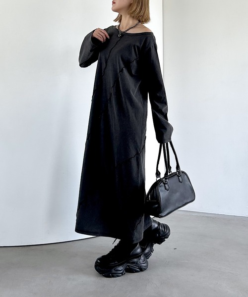 PAGEBOY(ページボーイ)の「サンドヴィンテージキリカエロングスリーブワンピース(長袖) 【ボートネック・ワンショルダー対応】(ワンピース・レディース・ブラウン/ブラック/グレー・SMALL/LARGE/MEDIUM)」の6枚目の写真