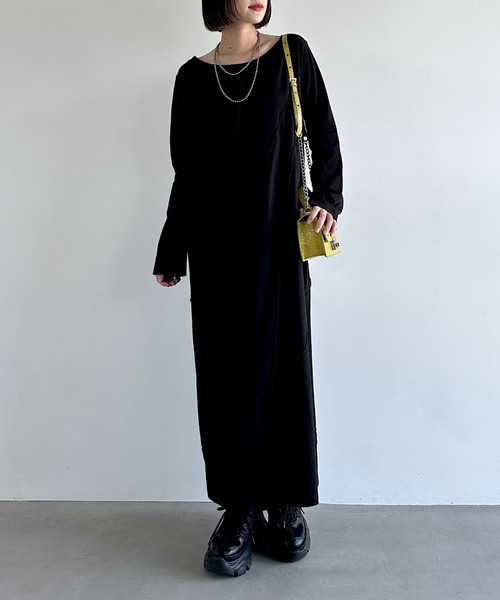 PAGEBOY(ページボーイ)の「サンドヴィンテージキリカエロングスリーブワンピース(長袖) 【ボートネック・ワンショルダー対応】(ワンピース・レディース・ブラウン/ブラック/グレー・SMALL/LARGE/MEDIUM)」の8枚目の写真