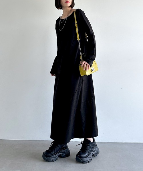 PAGEBOY(ページボーイ)の「サンドヴィンテージキリカエロングスリーブワンピース(長袖) 【ボートネック・ワンショルダー対応】(ワンピース・レディース・ブラウン/ブラック/グレー・SMALL/LARGE/MEDIUM)」の9枚目の写真