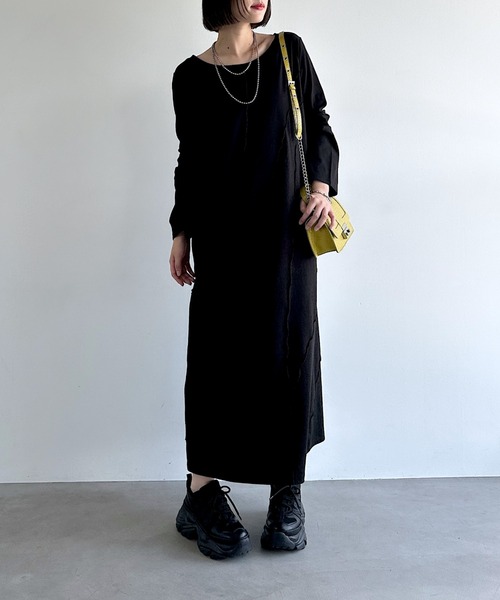 PAGEBOY(ページボーイ)の「サンドヴィンテージキリカエロングスリーブワンピース(長袖) 【ボートネック・ワンショルダー対応】(ワンピース・レディース・ブラウン/ブラック/グレー・SMALL/LARGE/MEDIUM)」の12枚目の写真