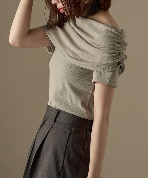 Fashion Letter(ファッションレター)の「2way オフショルダー リブカットソー(Tシャツ/カットソー・レディース・モカ/ブラック/グレイッシュベージュ/アイボリー・FREE)」の16枚目の写真