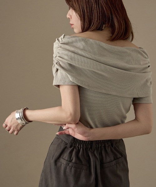 Fashion Letter(ファッションレター)の「2way オフショルダー リブカットソー(Tシャツ/カットソー・レディース・モカ/ブラック/グレイッシュベージュ/アイボリー・FREE)」の18枚目の写真