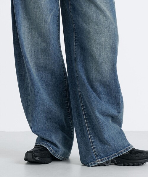 EDITION（エディション）の「エッセンシャルデニム バルーンパンツ（デニムパンツ・レディース・ライトブルー・38/36/34）」の8枚目の写真