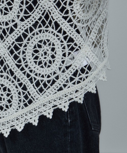 SALON adam et rope'（サロン アダム エ ロペ）の「エンブロイダリーレースジレ（ベスト・レディース・ブラック/オフホワイト・FREE）」の12枚目の写真