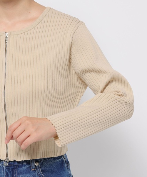 LOWRYS FARM（ローリーズファーム）の「ＷＺＩＰリブカーディガンＬＳ  583233（カーディガン/ボレロ・レディース・ブラック/ブルー/レッド/アイボリー・LONG/SHORT）」の15枚目の写真