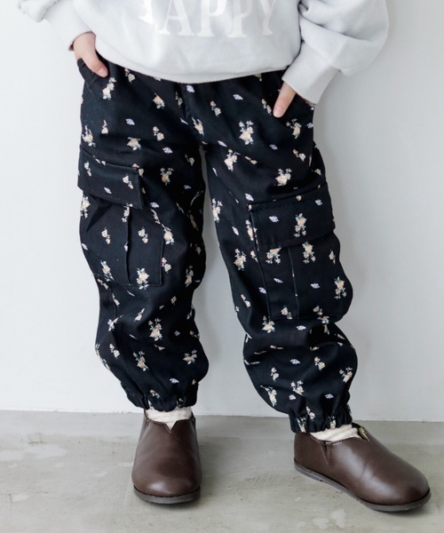 aBity select(アビティセレクト)の「【aBity select./アビティセレクト】迷彩・小花柄カーゴロングパンツ(カーゴパンツ・キッズ・ブラック/カモフラージュ・90/100/110/120)」の1枚目の写真