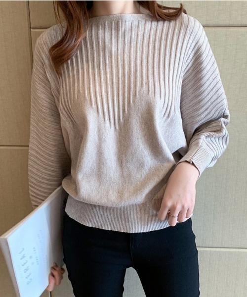 Beststore(ベストストア)の「ニットトップス 薄手ニット ドルマンニット(ニット/セーター・レディース・ベージュ/イエロー/ピンク/レッド/ブルー/ブラック/グレー・FREE)」の4枚目の写真