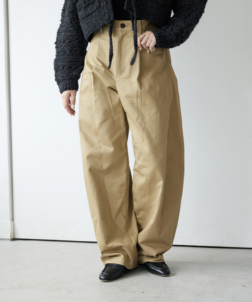 IENA LA BOUCLE（イエナラブークル）の「IENA LA BOUCLE ハイカウントツイルバレルパンツ（その他パンツ・レディース・ベージュ/グリーン・34/36/38/40）」の11枚目の写真