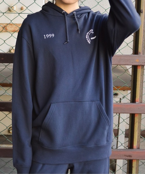 MODISH GAZE(モディシュガゼ)の「【MODISH GAZE】カップルイラスト裏毛フーディ(ATHLEISURE)(パーカー・メンズ・杢グレー/オートミール/ネイビー/グリーン/ブラック・MEDIUM/LARGE)」の18枚目の写真