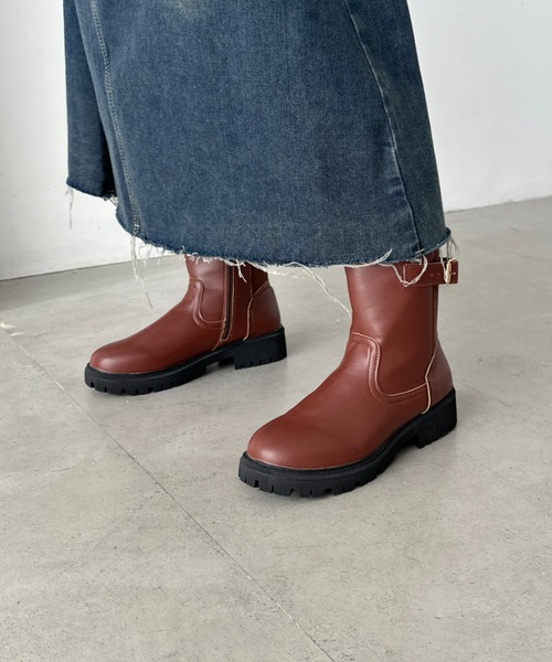 CLEA(クレア)の「エンジニアショートブーツ(ブーツ・レディース・ブラウン/ブラック・23.5cm/24.5cm)」の9枚目の写真