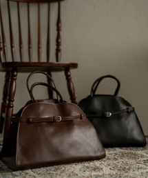 Muffiny（マフィニー）の「アーチフォルムボストンバック（ボストンバッグ）」