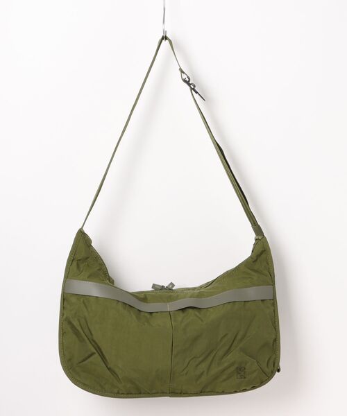 CHROME(クローム)の「CHROME/クローム ショルダーバッグ YOYOGI 14L MESSENGER ヨヨギ 14L メッセンジャー BG384MOSS(ショルダーバッグ・メンズ・モスグリーン・FREE)」の2枚目の写真