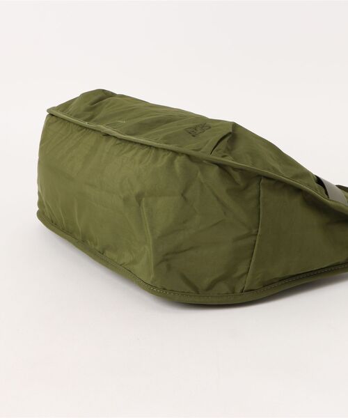 CHROME(クローム)の「CHROME/クローム ショルダーバッグ YOYOGI 14L MESSENGER ヨヨギ 14L メッセンジャー BG384MOSS(ショルダーバッグ・メンズ・モスグリーン・FREE)」の3枚目の写真