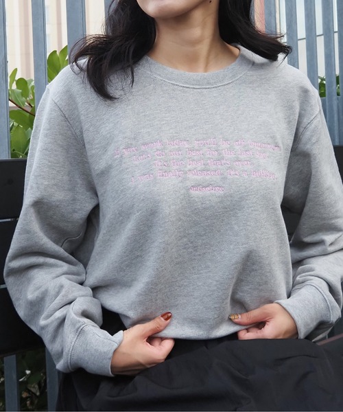 &soiree(アンドソワレ)の「【&soiree】メッセージ刺繍裏毛スウェットクルーネックプルオーバー(スウェット・レディース・杢グレー/ベージュ/ネイビー・FREE)」の18枚目の写真