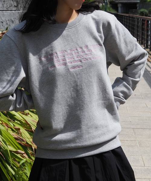 &soiree(アンドソワレ)の「【&soiree】メッセージ刺繍裏毛スウェットクルーネックプルオーバー(スウェット・レディース・杢グレー/ベージュ/ネイビー・FREE)」の20枚目の写真