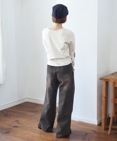 tiptop(ティップトップ)の「硫化染めギャザーロゴロンT(Tシャツ/カットソー・レディース・ブラウン/アイボリー/ブラック/ブラック系その他/ホワイト系その他・FREE)」の16枚目の写真