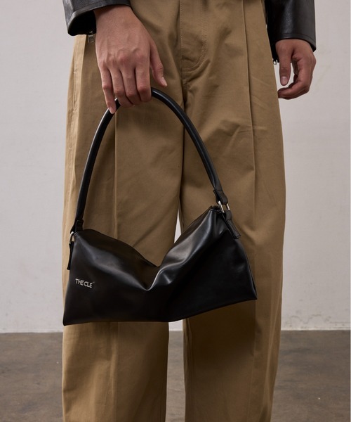 THE CLE(ザクレ)の「LOOP BAG(ハンドバッグ・メンズ・グレー/ブラック・FREE)」の4枚目の写真