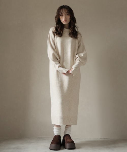 Ulysses(ユリシス)の「指ぬきボリューム袖クルーメランジニットワンピ(ワンピース・レディース・ブラウン/チャコール/ナチュラル・M)」の3枚目の写真