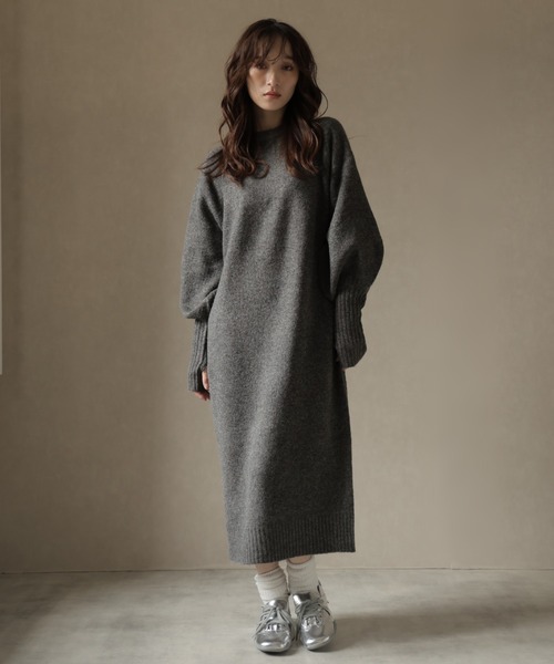 Ulysses(ユリシス)の「指ぬきボリューム袖クルーメランジニットワンピ(ワンピース・レディース・ブラウン/チャコール/ナチュラル・M)」の1枚目の写真