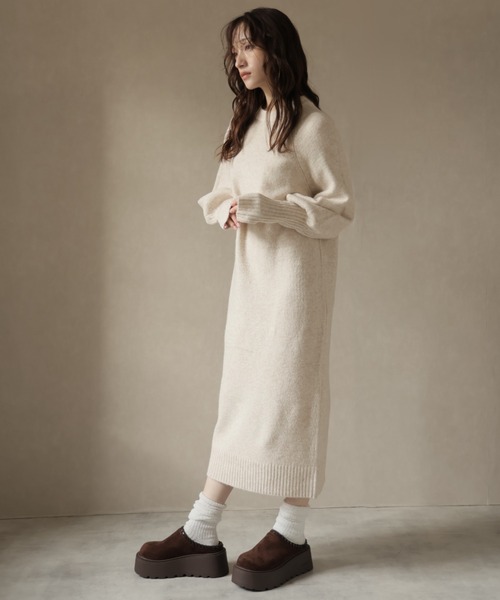 Ulysses(ユリシス)の「指ぬきボリューム袖クルーメランジニットワンピ(ワンピース・レディース・ブラウン/チャコール/ナチュラル・M)」の12枚目の写真