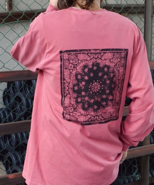 DOUBLE STEAL(ダブルスティール)の「バンダナ プリント ロンT 天竺 ピグメント加工(Tシャツ/カットソー・メンズ・オフホワイト/カーキ/ブラック/バーガンディー・LARGE/MEDIUM)」の4枚目の写真