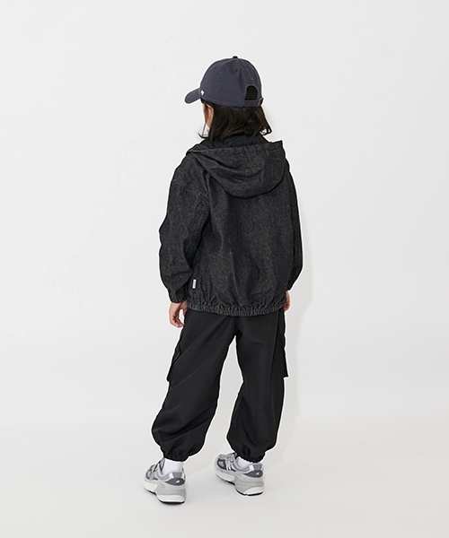 GLAZOS（グラソス）の「【SKIT0LY】フードデニムジップアップジャケット（ブルゾン・キッズ・ダークブルー/ブラック・140cm/130cm/120cm/110cm/100cm）」の14枚目の写真