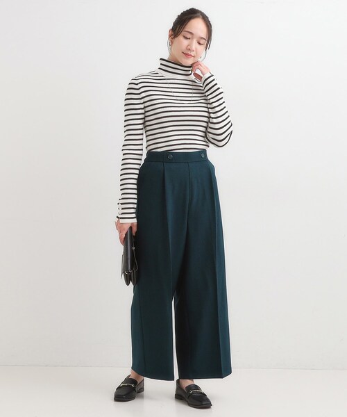 SHOO・LA・RUE（シューラルー）の「【絶妙なゆるピタ/洗濯機可】ちくちくしにくい リブタートルネック やわらかニット【CIRCRIC】（ニット/セーター・レディース・ライトグレー/グリーン系/ブラック/レッド系1/ホワイト系5/オフホワイト/チャコールグレー/ライトパープル/ブルー系その他・02/03/04/01）」の13枚目の写真