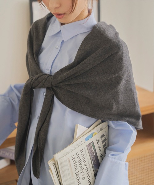 KOBE LETTUCE（コウベレタス）の「ワイドニットスカーフ（バンダナ/スカーフ・レディース・ベージュ/ストライプ/グレー・FREE）」の4枚目の写真