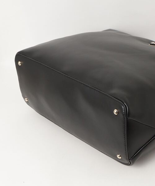 Guess（ゲス）の「SUNETRA Tech Tote トートバッグ  （トートバッグ・レディース・ブラック・ONE SIZE）」の7枚目の写真