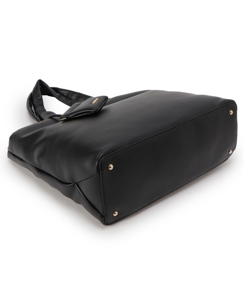 Guess（ゲス）の「SUNETRA Tech Tote トートバッグ  （トートバッグ・レディース・ブラック・ONE SIZE）」の15枚目の写真