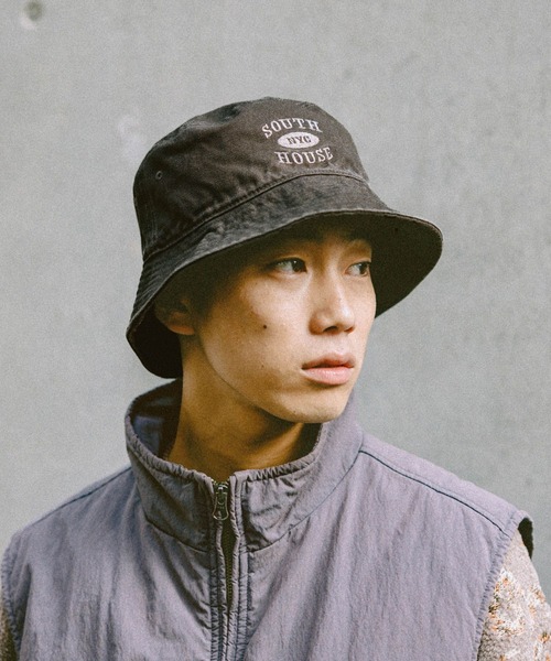 niko and...（ニコアンド）の「カレッジロゴダックハット（ハット・メンズ・ネイビー/キャメル/チャコール・FREE）」の2枚目の写真