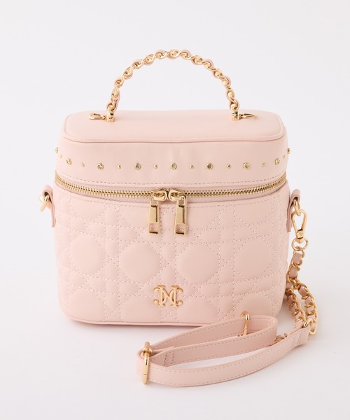 one after another NICE CLAUP（ワンアフターアナザーナイスクラップ）の「エンブレム付きキルティングバニティーバッグ（ショルダーバッグ・レディース・アイボリー/ホワイト×ブラック/ブラック/ピンク・FREE）」の4枚目の写真