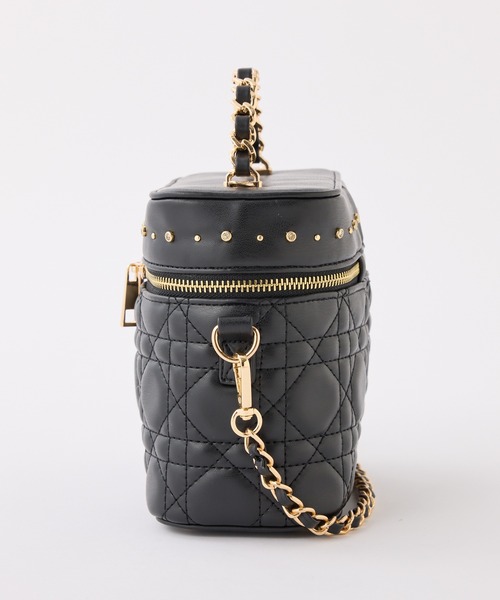 one after another NICE CLAUP（ワンアフターアナザーナイスクラップ）の「エンブレム付きキルティングバニティーバッグ（ショルダーバッグ・レディース・アイボリー/ホワイト×ブラック/ブラック/ピンク・FREE）」の17枚目の写真