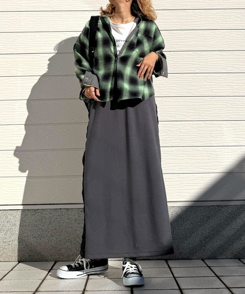 Q（キュー）の「シャドーチェックオーバーサイズシャツ（シャツ/ブラウス・レディース・ピンク系その他/グリーン系その他・MEDIUM）」の9枚目の写真