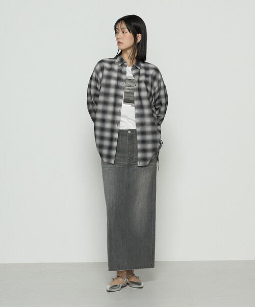 Gabardine K.T（ギャバジンケーティー）の「シアーボイルチェック ドロストシアーシャツ（シャツ/ブラウス・レディース・ベージュ/チャコール・9号）」の4枚目の写真