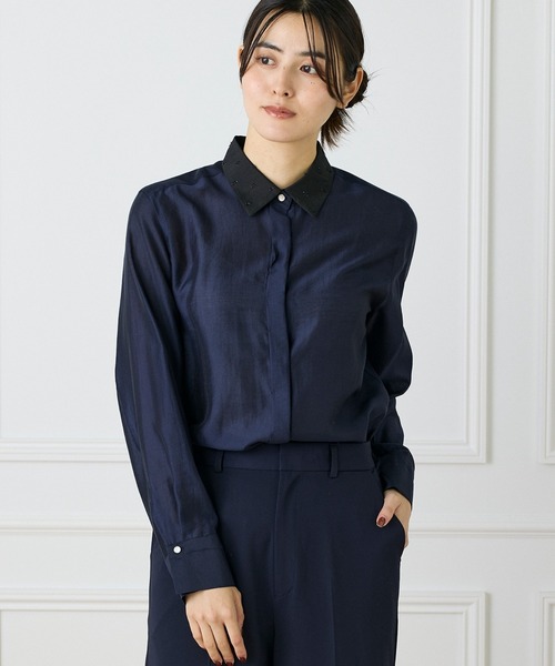 INED(イネド)の「ミクスチャー分繊 ラメドットブラウス(シャツ/ブラウス・レディース・アイボリー/ネイビー・9号/11号)」の2枚目の写真