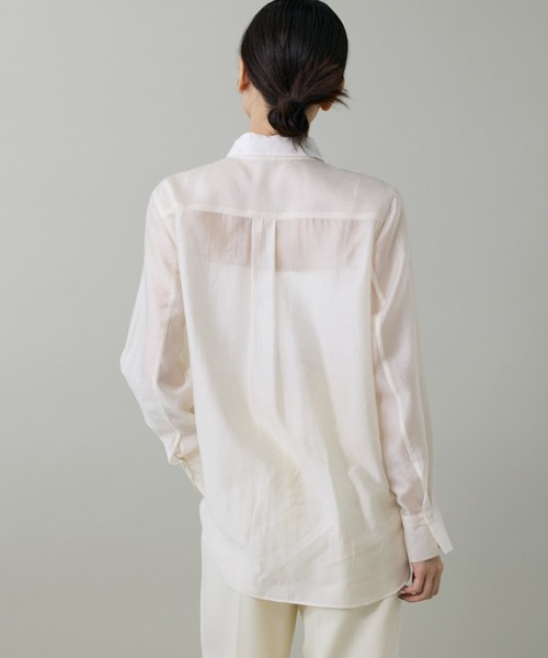 INED(イネド)の「ミクスチャー分繊 ラメドットブラウス(シャツ/ブラウス・レディース・アイボリー/ネイビー・9号/11号)」の9枚目の写真