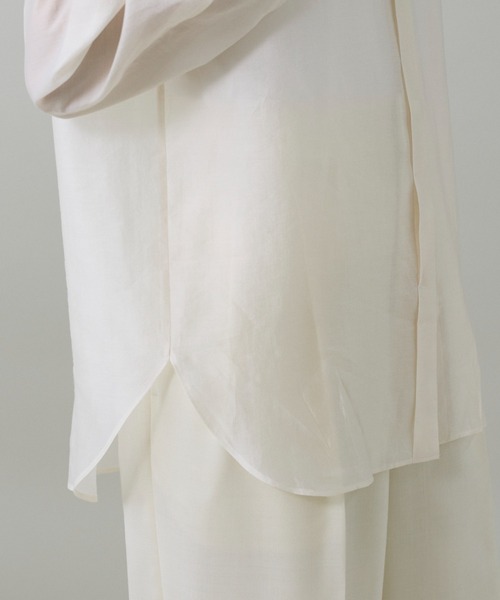 INED(イネド)の「ミクスチャー分繊 ラメドットブラウス(シャツ/ブラウス・レディース・アイボリー/ネイビー・9号/11号)」の13枚目の写真