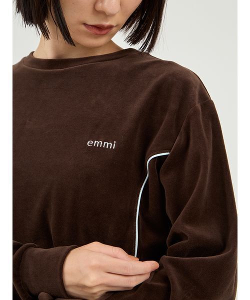 emmi（エミ）の「パイピングデザインベロアトップス（Tシャツ/カットソー・レディース・ブラウン/アイボリー/ライトブルー・F）」の9枚目の写真