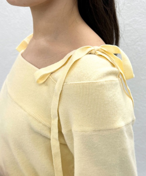 31 Sons de mode（トランテアン　ソン　ドゥ　モード）の「2025秋冬新作 レースオフショルダーニット（ニット/セーター・レディース・グレー/オフホワイト/イエロー・ﾌﾘ-）」の21枚目の写真