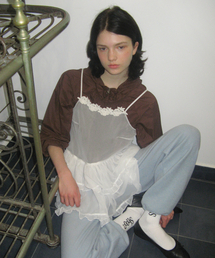 SINOON（シヌーン）の「Shirring Hoodie Windbreaker (Brown)（ナイロンジャケット）」